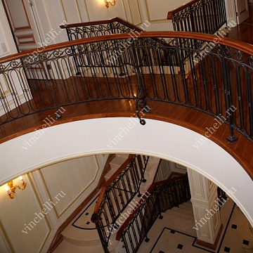 фотография Прямая лестница pryam14v в интерьере
