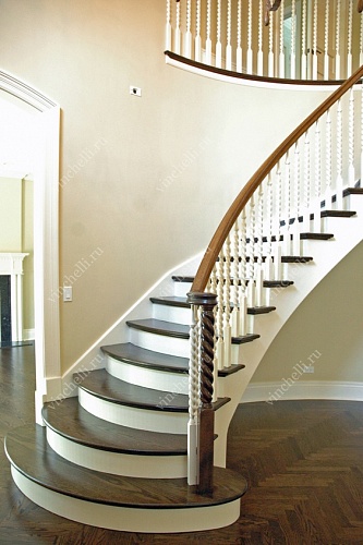 фотография Винтовые лестницы 18 в интерьере