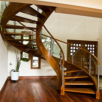фотография Винтовые лестницы 17 в интерьере